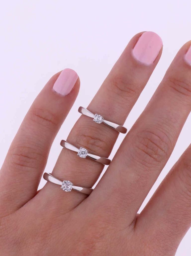 Solitaire eljegyzési gyűrű