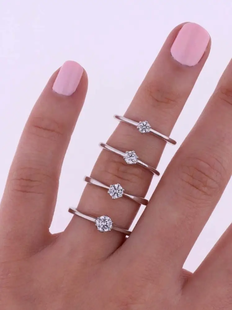 Klasszikus eljegyzési gyűrű