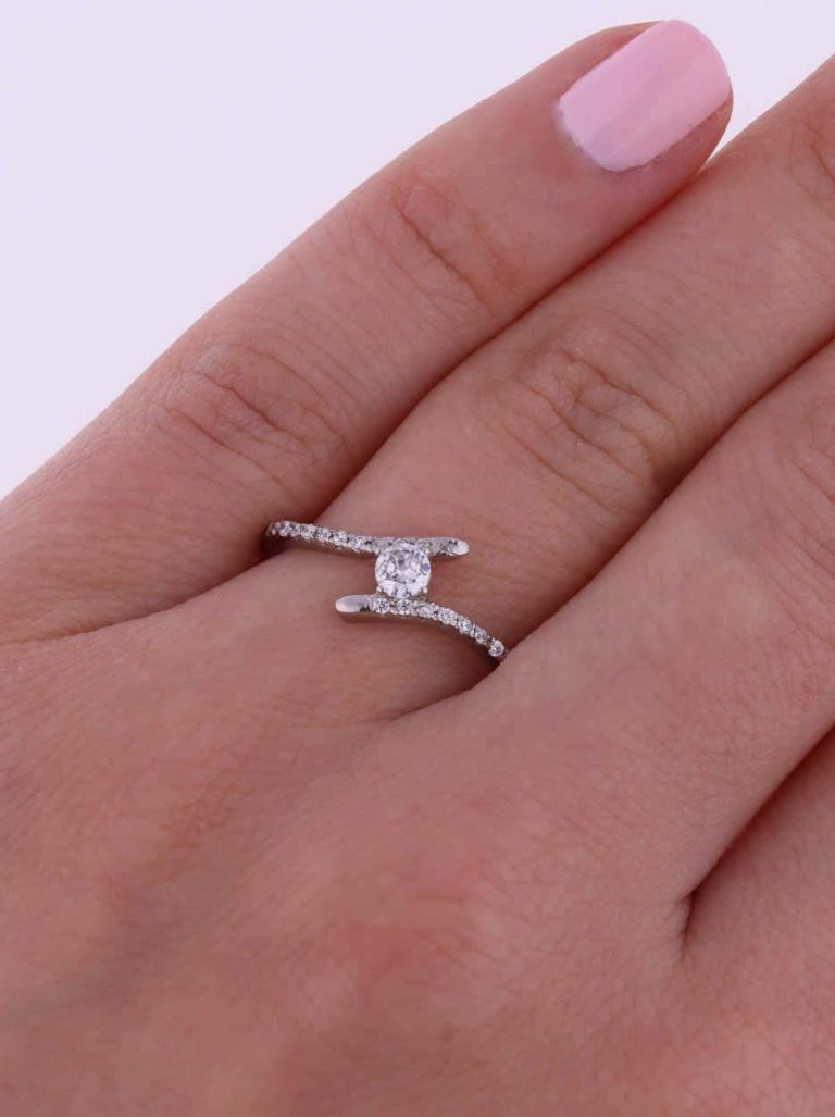 Party eljegyzési gyűrű