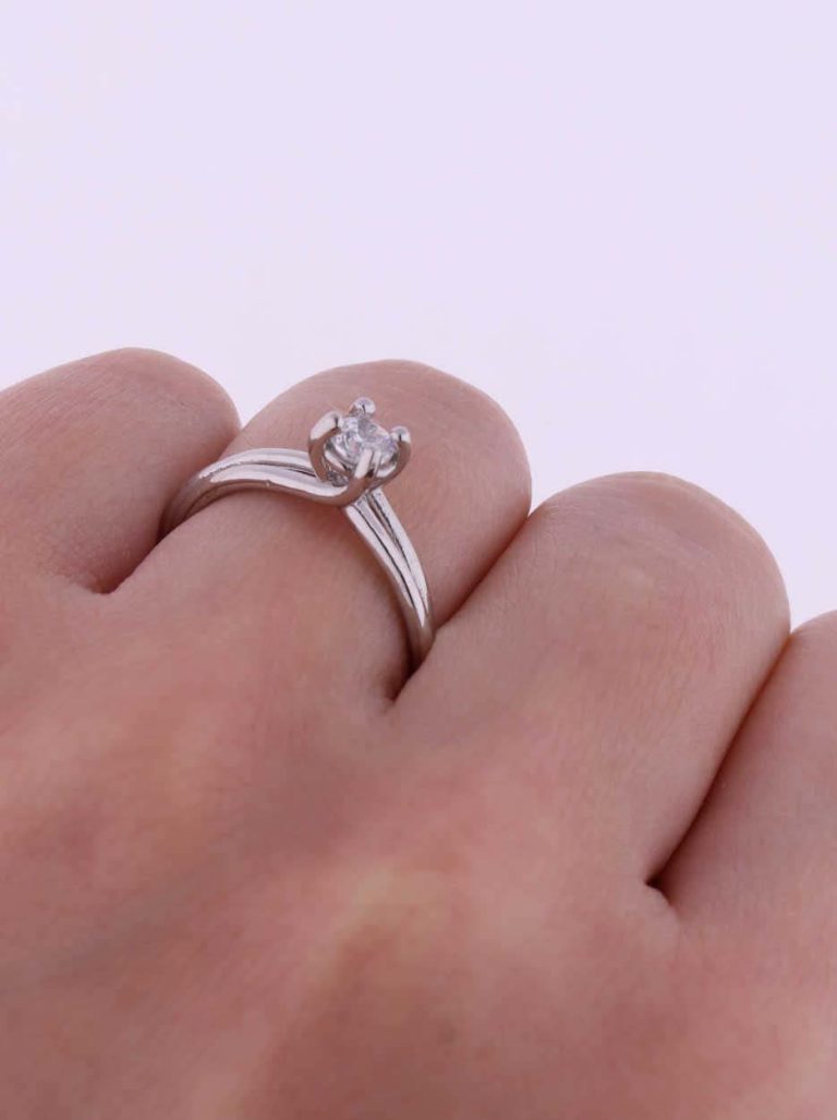 Öröm eljegyzési gyűrű