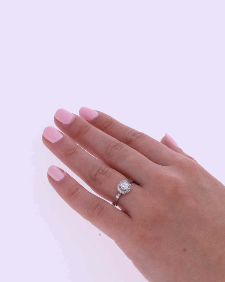 Queen eljegyzési gyűrű